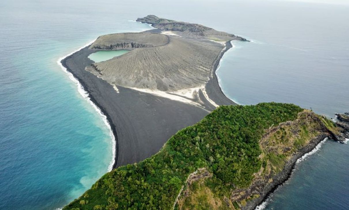 Pacific island teen rides