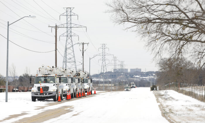 Texas Winter Storm Power Outages Prompt Bitter Fight Between Fossil