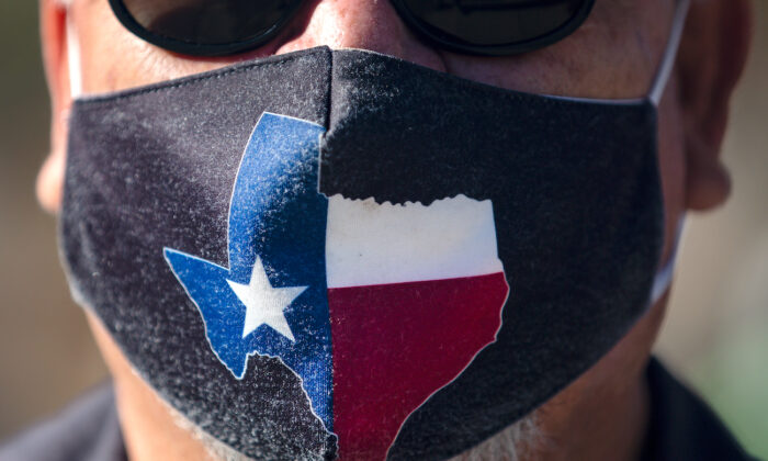 Judge Lets Texas County Temporarily Mandate Masks Defying Governors