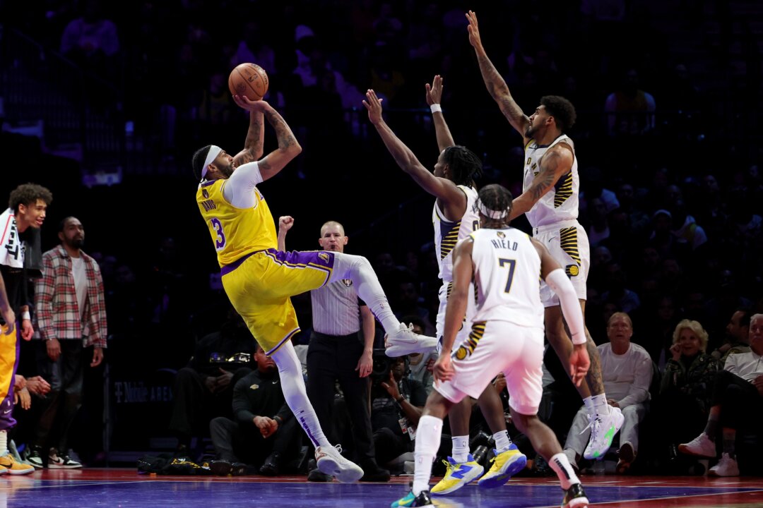 Anthony Davis Leads Lakers To NBA In Season Tournament Title 123109