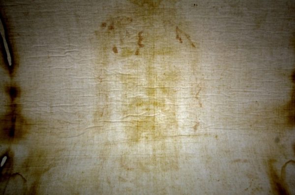 New Questions Emerge Around the Authenticity of the Shroud of Turin