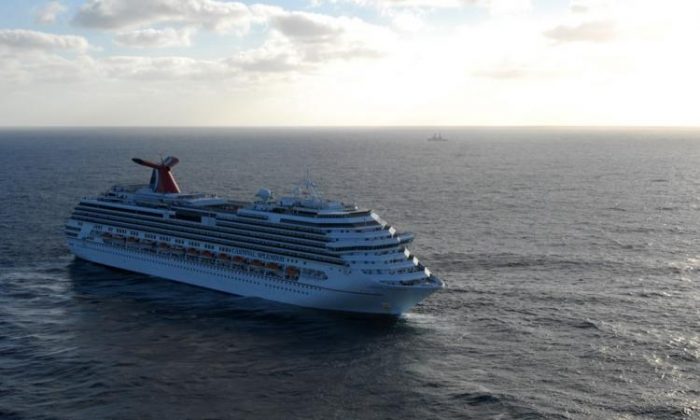A Carnival cruise ship sits off the coast California.(Dylan McCord/Getty Images )