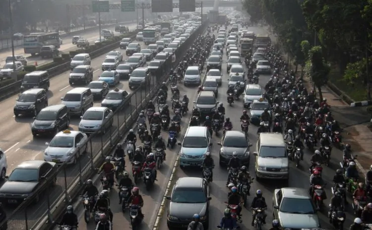 Commuter vehicles are gridlocked during rush hour traffic in Jakarta on Sept. 7, 2012. Subsidies help produce such congestion, says Will Hickey.(Bay Ismoyo/AFP/Getty Images)