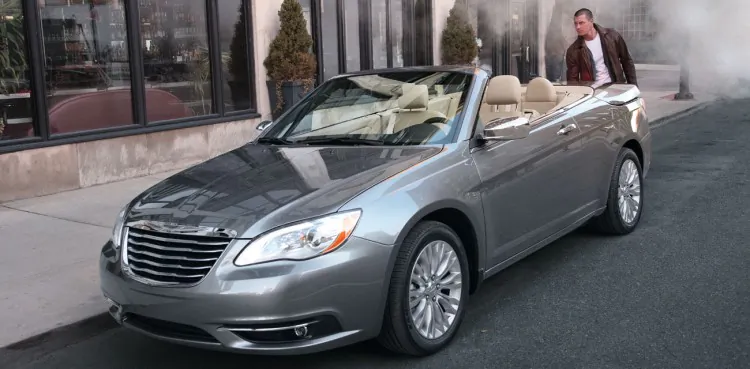 2013 Chrysler 200 Convertible (Chrysler)