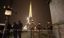 Eiffel Tower Evacuated After Bomb Threat