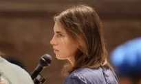 Amanda Knox: Kercher Grave Visit Sought