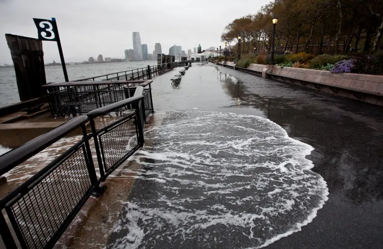 A view of Battery Park in New York in the morning of Oct. 29, before Hurricane Sandy hit. (Amal Chen/The Epoch Times)
