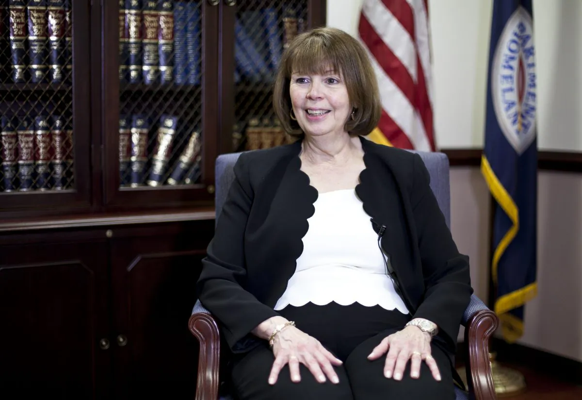 In her Lower Manhattan office, Andrea Quarantillo reflects on the importance of helping people gain citizenship into the United States, March 26. She is retiring after 35 years as the New York immigration director.
(Samira Bouaou/The Epoch Times)