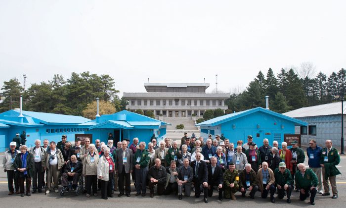 Paying Tribute to Canadians who Served in Korean War | The Epoch Times