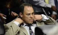 49 Cellphones Confiscated: Police Took Photos of Pistorius