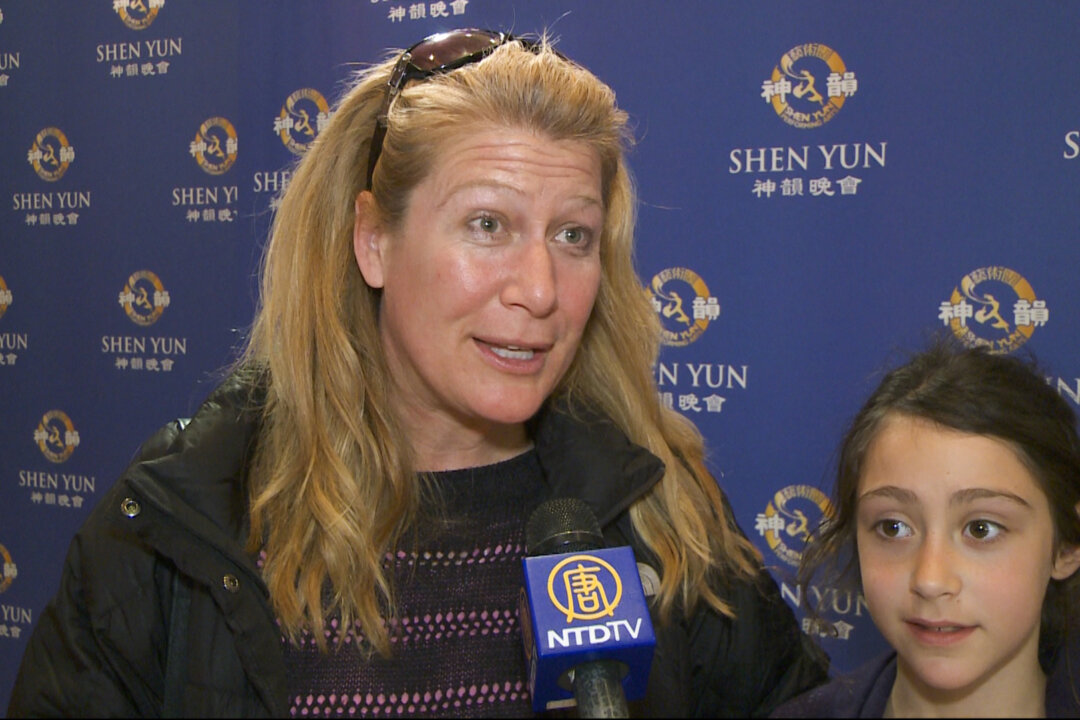 Dr. Lisa Miller attends Shen Yun Performing Arts at New York’s Lincoln Center on April 21, 2013. (Courtesy of NTD Television)