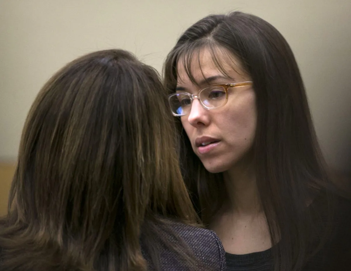 In a Thursday, April 11, 2013 file photo, Jodi Arias, right, talks to her attorney, Jennifer Wilmott. (AP Photo/The Arizona Republic, David Wallace, Pool)