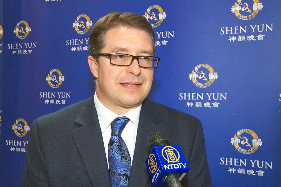Thes Hansen attends Shen Yun Performing Arts at Lincoln Center in New York City on April 28, 2013. (NTD Television)