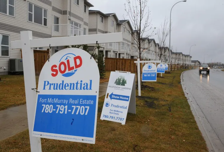 Houses selling at a new property development in the oil sands-rich boomtown of Fort McMurray in Alberta on Oct. 24, 2009. (Mark Ralston/AFP/Getty Images)