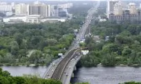 Young Ukrainians Can’t Afford to Move Out