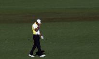2-shot Penalty for Woods, No Disqualification
