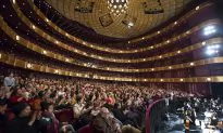 Professors Discover Something to Treasure in Shen Yun