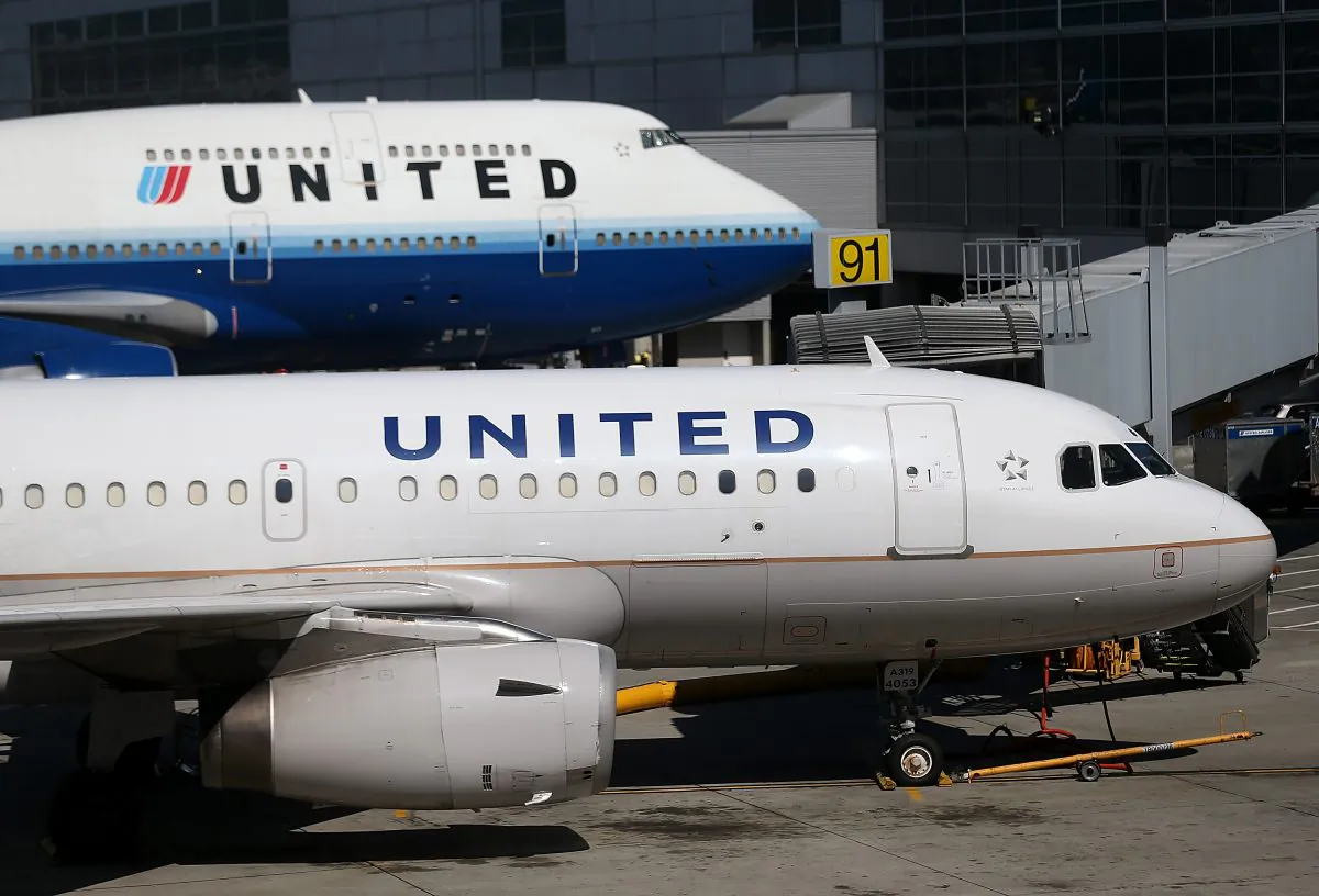 Worst US airline: A file photo of two United Airlines planes parked at the San Francisco International Airport on Aug. 24, 2012.  (Justin Sullivan/Getty Images)