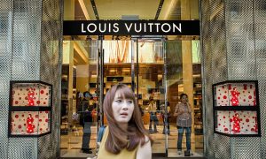 Luxury Goods Makers’ Reliance on Chinese Shoppers Poses Risk