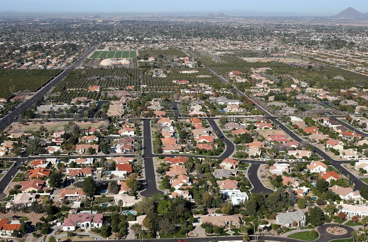 Rows of homes in Mesa, Arizona. (Justin Sullivan/Getty Images)