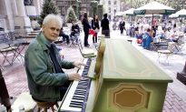 Eubie Blake Protégé at Piano in Bryant Park