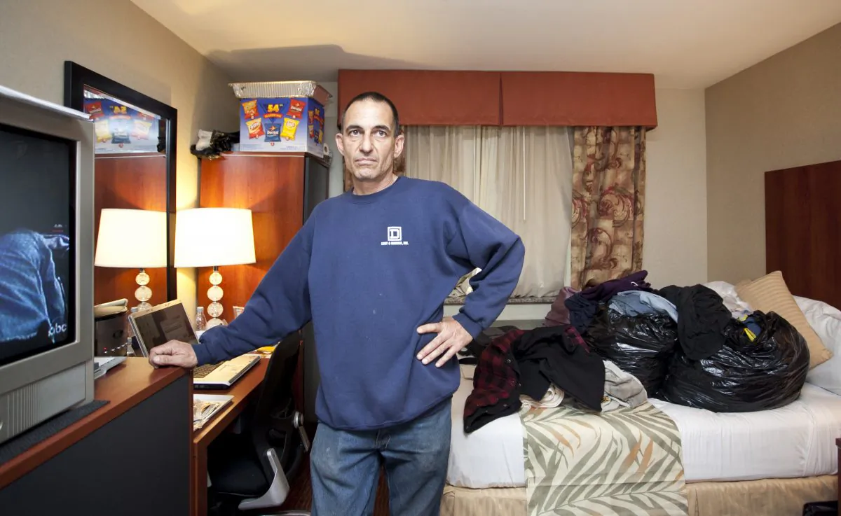Richard Fabio, a Hurricane Sandy evacuee, in the Staten Island Ramada Inn. He has been living in a hotel since Dec. 22, 2012. (Samira Bouaou/The Epoch Times)
