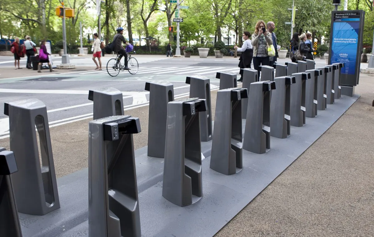 One of the city’s new Citibike bike share racks in the Flatiron District of Manhattan at Broadway and W. 24 Street on May 8. (Samira Bouaou/The Epoch Times)