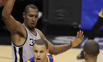 Golden State Warriors Defeated by Spurs Despite Curry’s 44