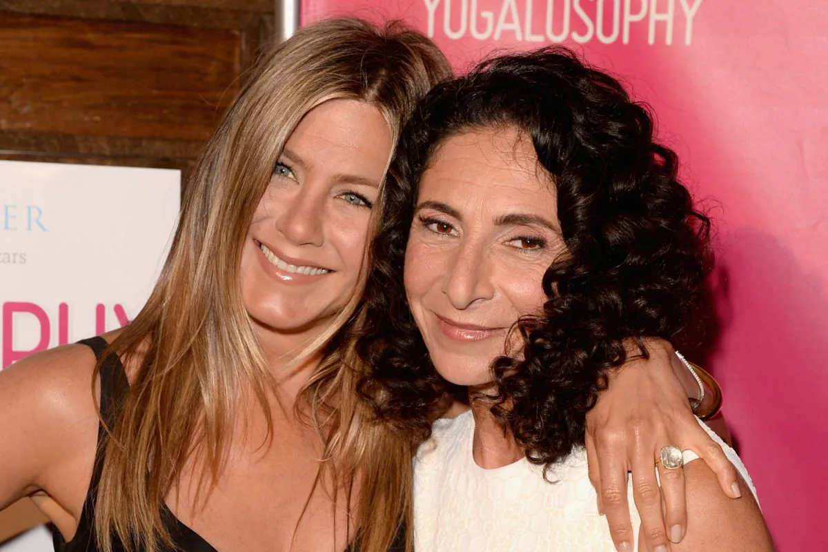 Actress Jennifer Aniston (L) and Yoga instructor/author Mandy Ingber (R) attend SELF Magazine and Jennifer Aniston's celebration of Mandy Ingber's new book "Yogalosophy: 28 Days to the Ultimate Mind-Body Makeover" (Seal Press) in Los Angeles, Calif., on April 30, 2013. (Jason Merritt/Getty Images for SELF Magazine)
