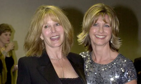 Rona Newton-John Dies, Olivia Mourns