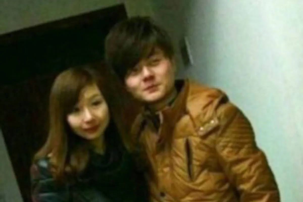 Yuan Liya and her fiancé Peng Song (Weibo.com)
