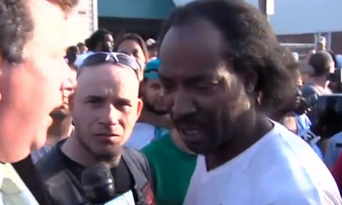 A screenshot shows a video with Charles Ramsey.