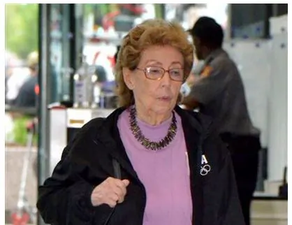 87-year-old Accusing Trump, Seeking Money: ‘I have been conned’