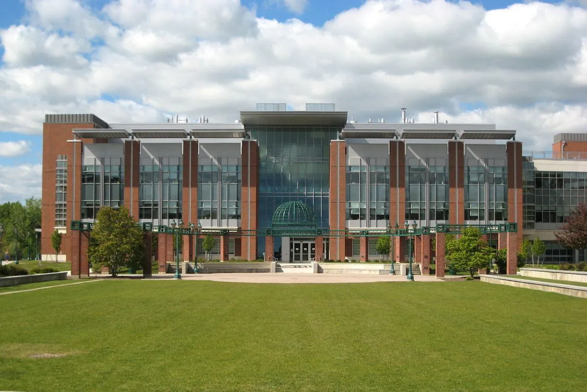 The Integrated Science Center at SUNY Geneseo in Geneseo, New York. Governor Andrew M. Cuomo announced that 36 SUN) campuses will receive $12 million in funding for programs in high-need fields. (Benjamin D. Esham / Wikimedia Commons)