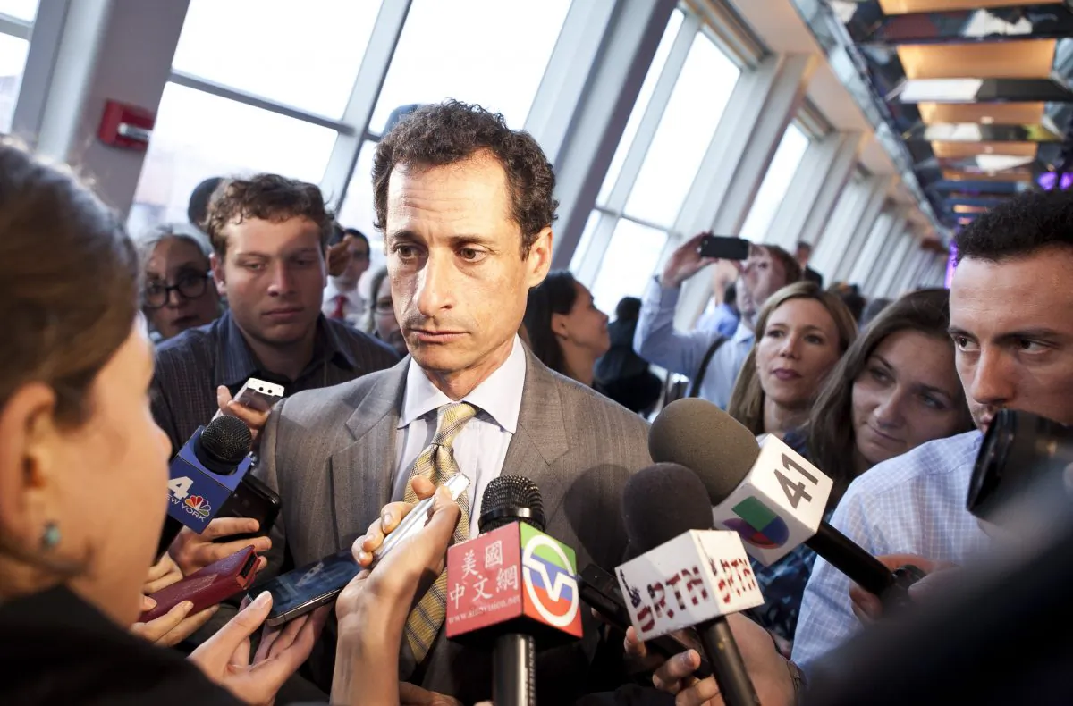 Former Congressman Anthony Weiner speaking to media at a forum hosted by New Yorkers for Great Public Schools at New York University’s Kimmel Center in Manhattan on May 28. (Samira Bouaou/The Epoch Times) 