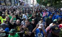 Municipal Workers Descend on City Hall for Rally