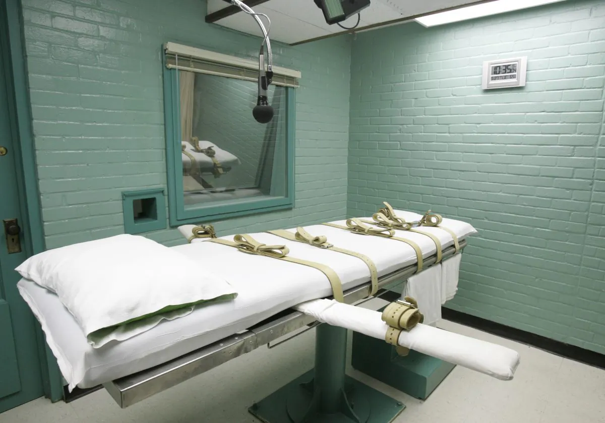 The gurney in Huntsville, Texas, where Texas' condemned are strapped down to receive a lethal dose of drugs. (Pat Sullivan/File Photo via AP)