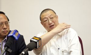 Prominent Hong Kong Media Owner, Chen Ping, Beaten in Street