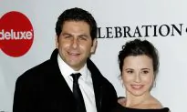 Linda Cardellini of ‘Mad Men’ Announces Engagement (+Video)