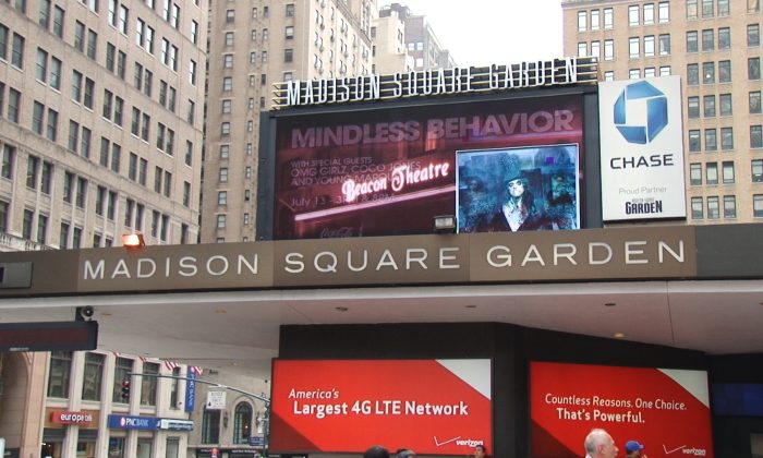 Madison Square Garden has paid no property taxes on its midtown Manhattan venue since 1982. Now city and state officials want to collect that $17M per year. (Steven Wang, NTD Television)