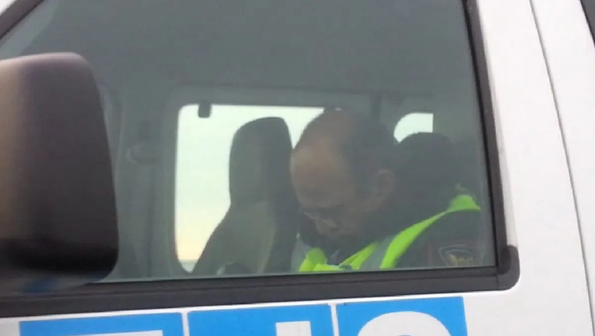 A screenshot of a video provided to the New York Post purportedly shows guards at JFK Airport dozing off.