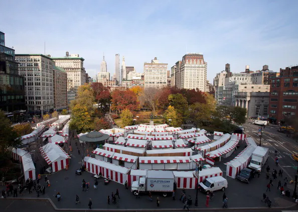 A lawsuit against the market and proposed restaurant at the Unioin Square Pavilion was recently rejected by state appeals court. Above, the Union Square Holiday Market on Nov. 14, 2011, in New York City. (Dario Cantatore/Getty Images)