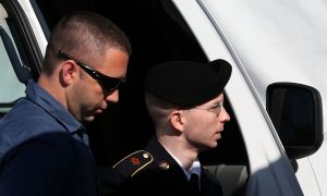 Obama Cuts Short Chelsea Manning's Prison Sentence