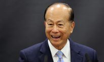 Hong Kong’s Richest Man Looks Beyond China
