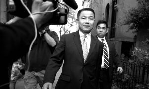 In Backing Disgraced Treasurer, John Liu Sticks Close to Beijing