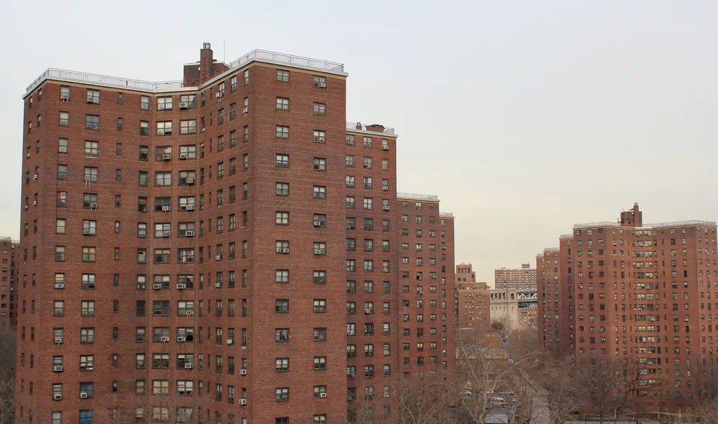 The Gov. Alfred E. Smith Houses, a public housing development built by the New York City Housing Authority in the Two Bridges neighborhood of the Lower East Side of Manhattan. (Courtesy of NYC.gov)
