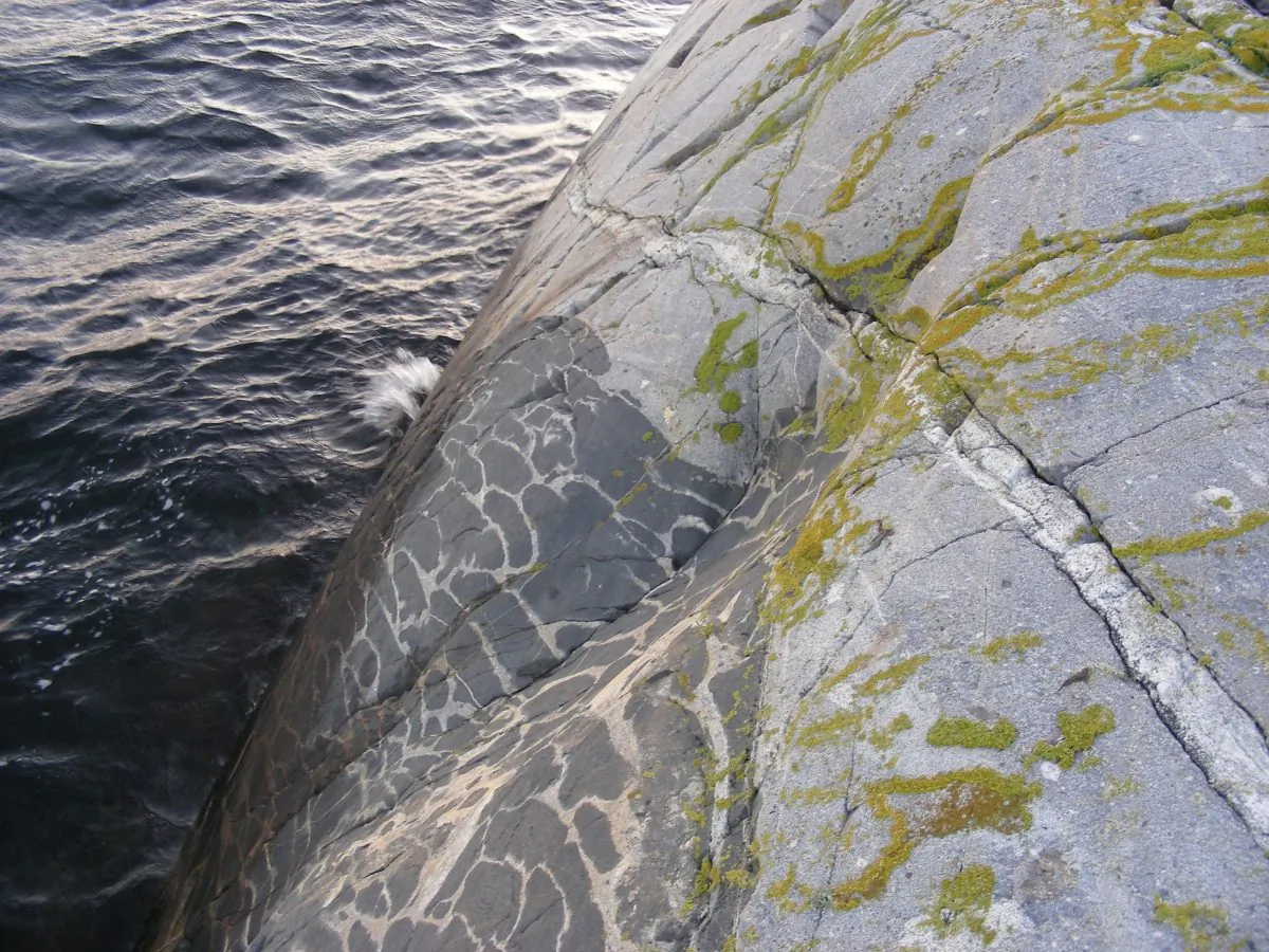 A rock formation at Koster National Park, Sweden. Sweden's amateur mineral hunters alert the government's geological agency to local formations that could signal valuable resources in an annual competition. Core samples are open to foreign prospectors and the public alike. (Thomas Eliasson/SGU)