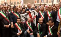 Italian Island Wants to Break Away From Sinking Economy
