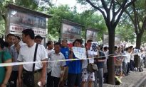 Laid Off Bank Employees Protest in Beijing