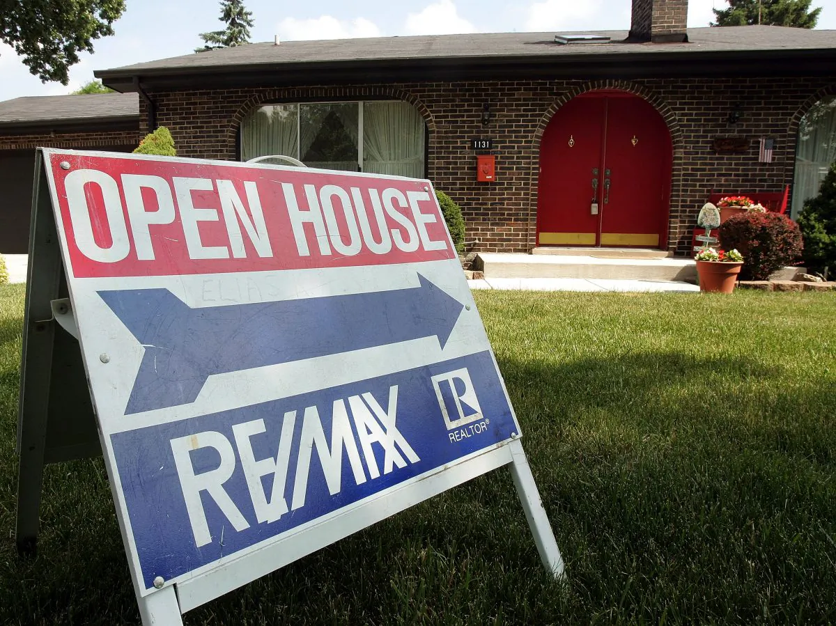 Canada has seen a busy period of housing data, including starts, price index, and sales. All of it continues to point to a housing market on a stable footing. (Tim Boyle/Getty Images)